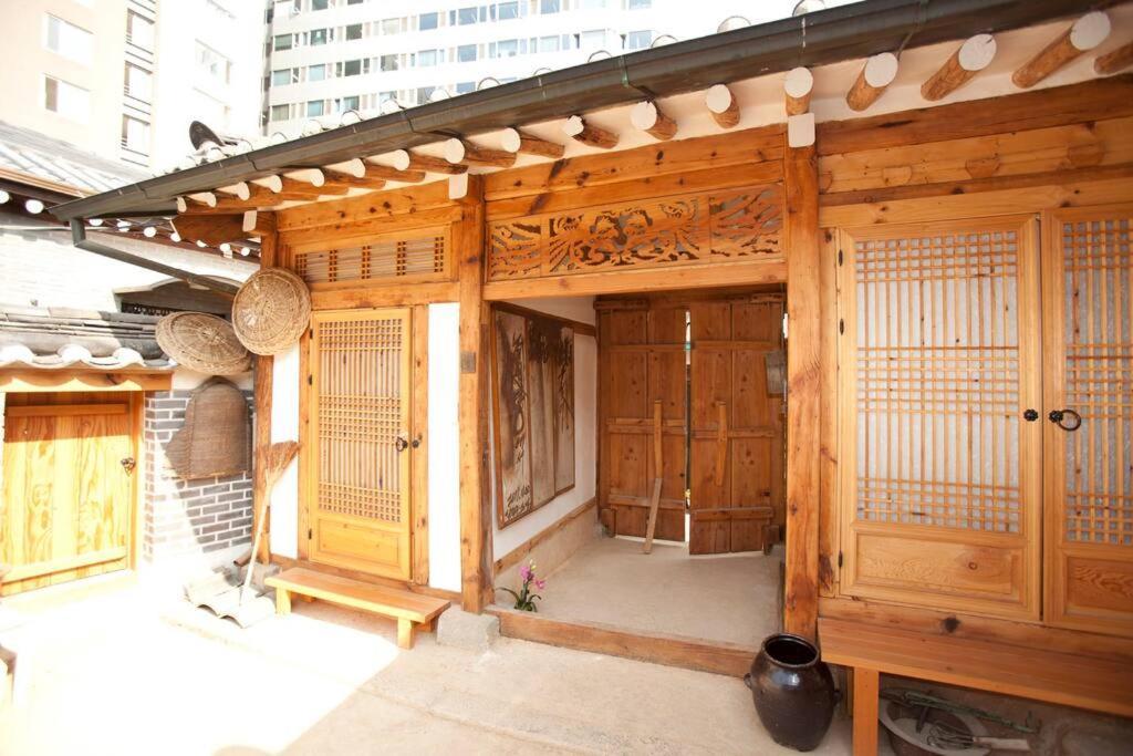 Namhyundang - Hanok Korean Traditional House Seúl Exterior foto
