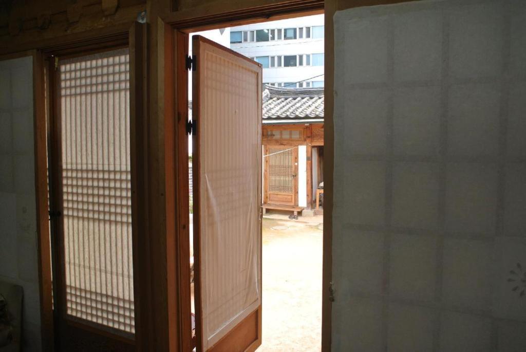 Namhyundang - Hanok Korean Traditional House Seúl Exterior foto