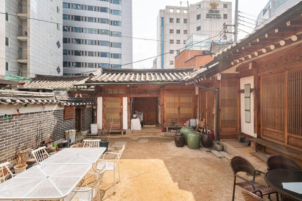 Namhyundang - Hanok Korean Traditional House Seúl Exterior foto